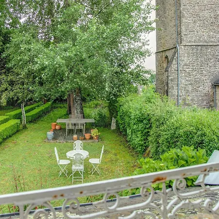 Hébergement de vacances In Houtteville With Garden